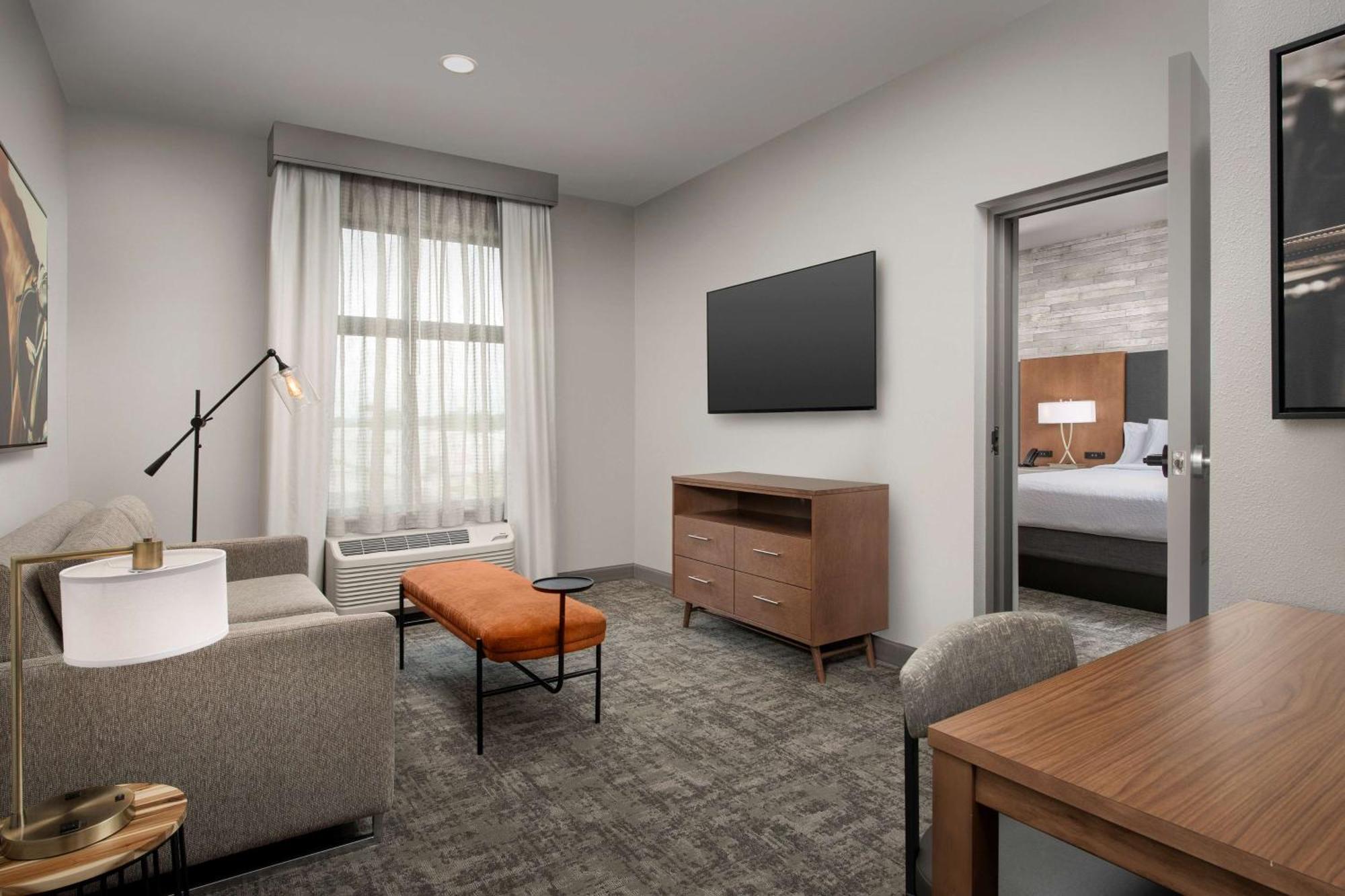 Homewood Suites By Hilton Louisville Airport מראה חיצוני תמונה