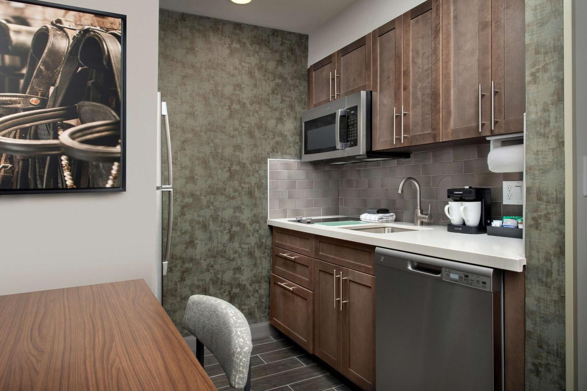 Homewood Suites By Hilton Louisville Airport מראה חיצוני תמונה
