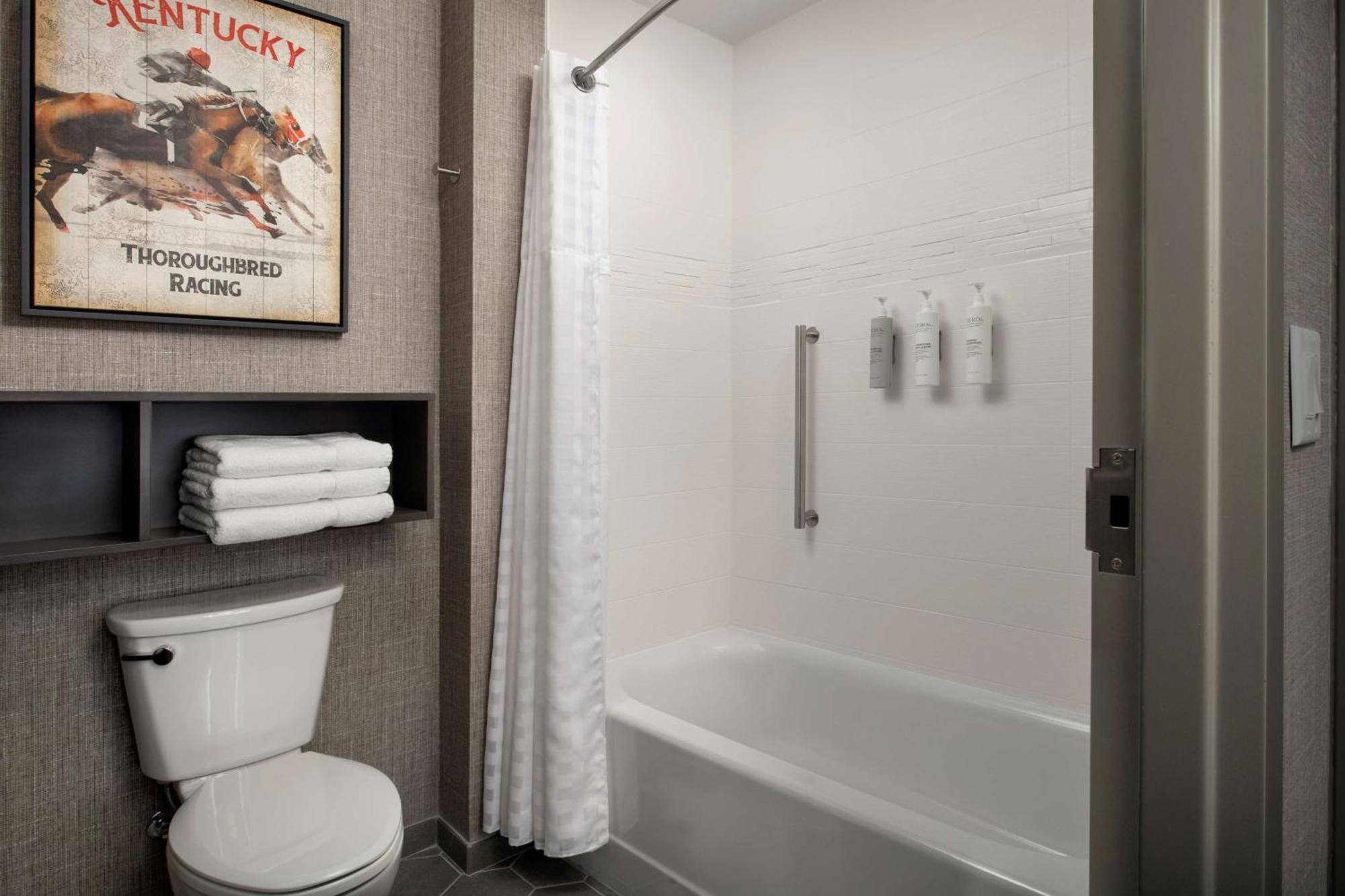 Homewood Suites By Hilton Louisville Airport מראה חיצוני תמונה