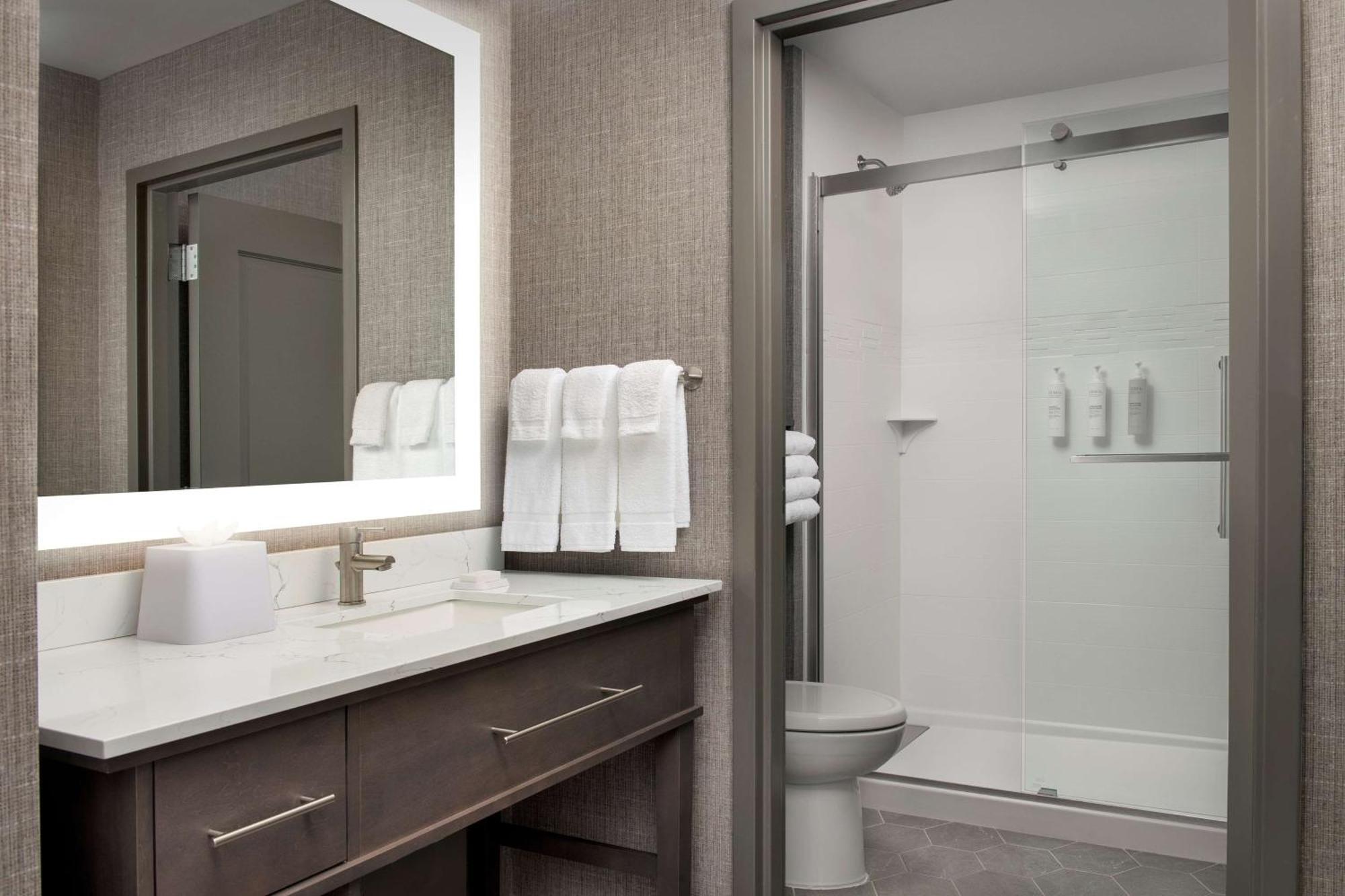 Homewood Suites By Hilton Louisville Airport מראה חיצוני תמונה