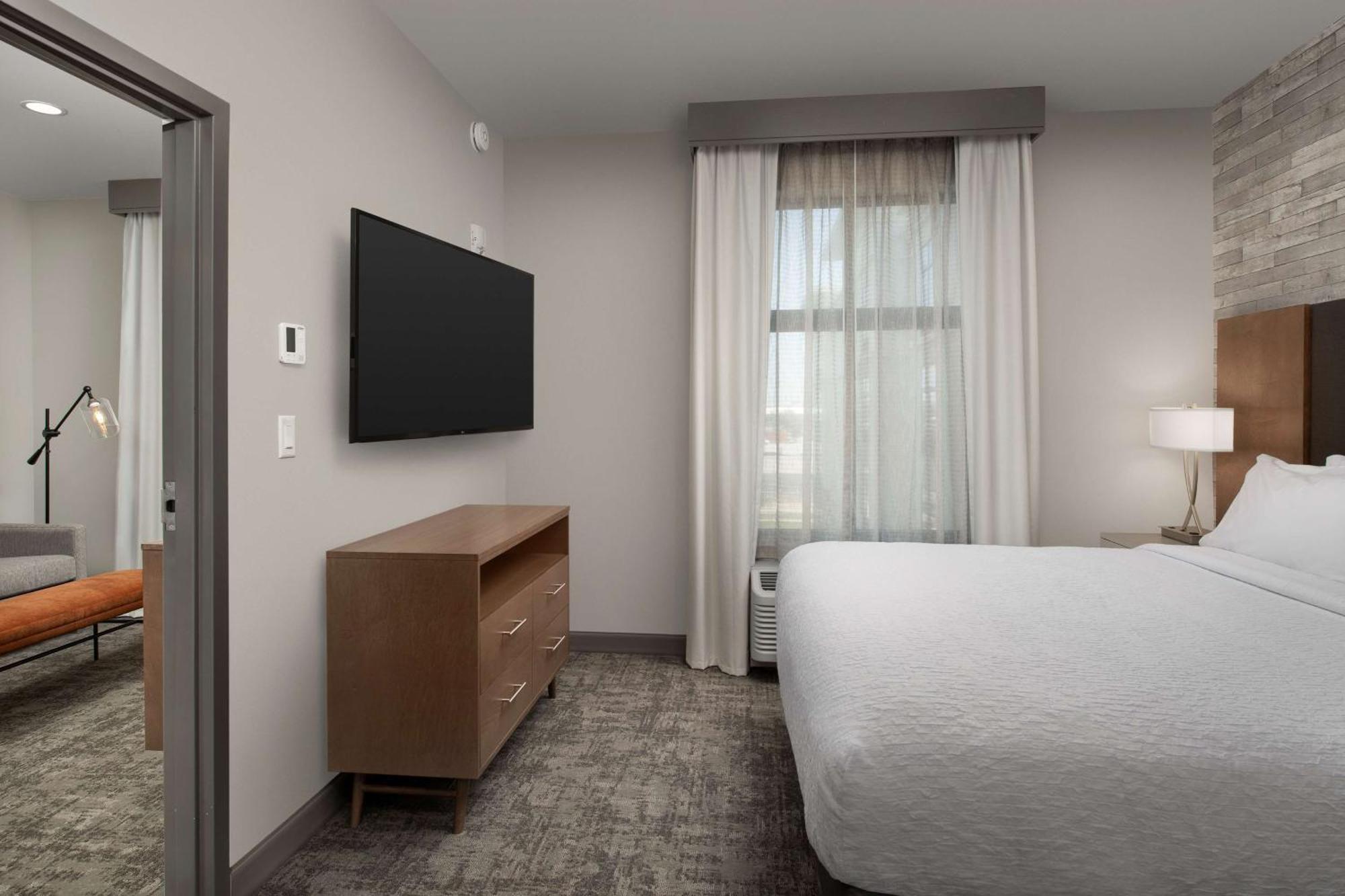 Homewood Suites By Hilton Louisville Airport מראה חיצוני תמונה